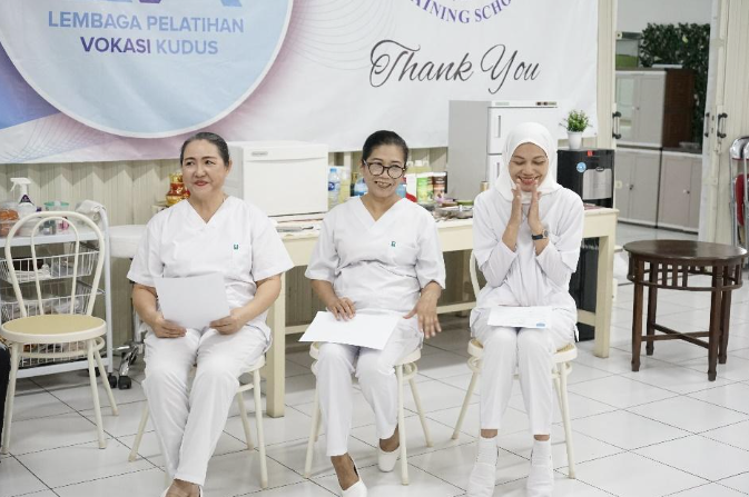 Peserta Ujian CIDESCO